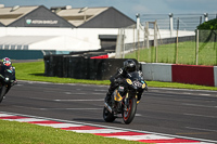 Evening Adv_Mid Group Black Bikes